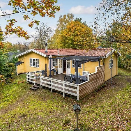 3 Bedroom Cozy Home In Børkop Esterno foto
