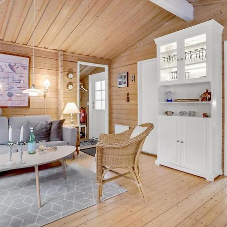 3 Bedroom Cozy Home In Børkop Esterno foto