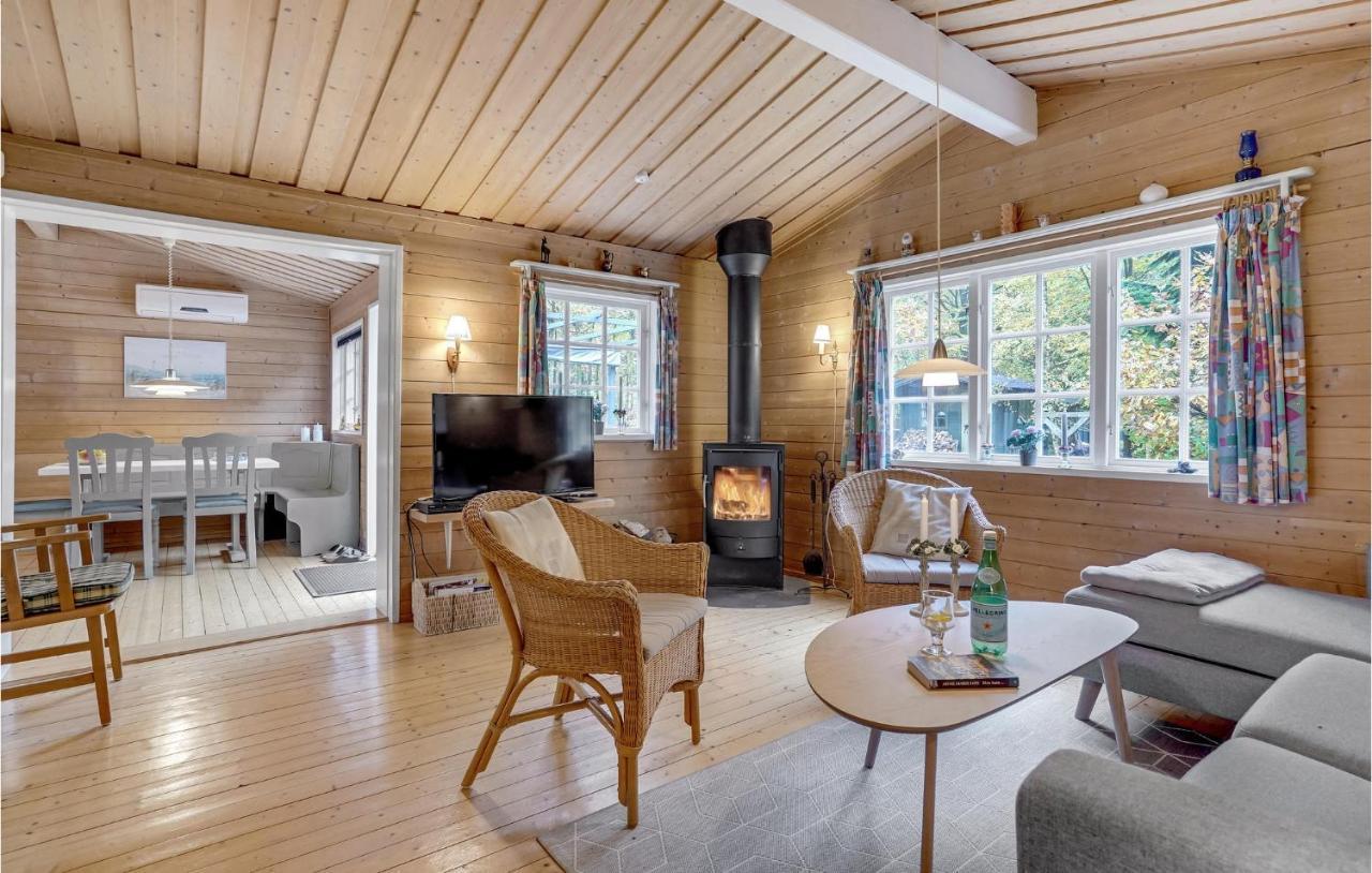 3 Bedroom Cozy Home In Børkop Esterno foto