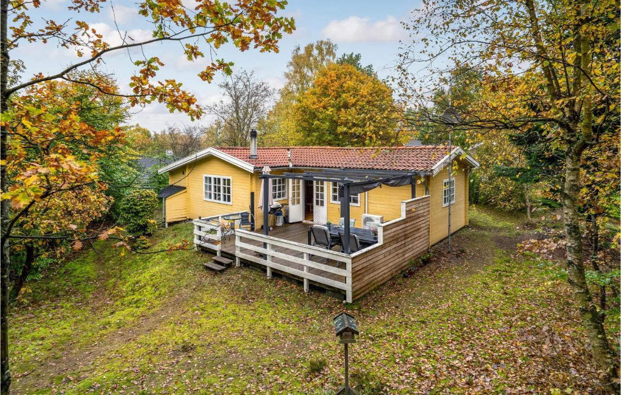 3 Bedroom Cozy Home In Børkop Esterno foto